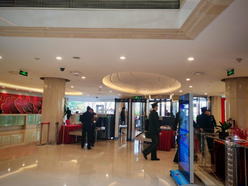 北京梅地亞中心的安檢嚴(yán)密