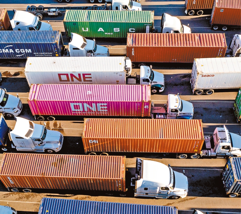 關稅戰(zhàn)開打勢必影響民生。