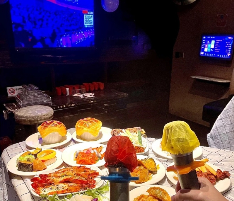 皇室派對(duì)KTV.環(huán)球美食自助餐
