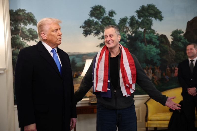 特朗普歡迎獲釋的福格爾。