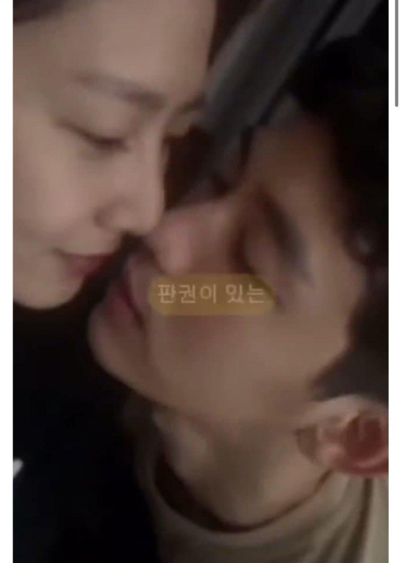 昨日（12日）又再有親密照流出。