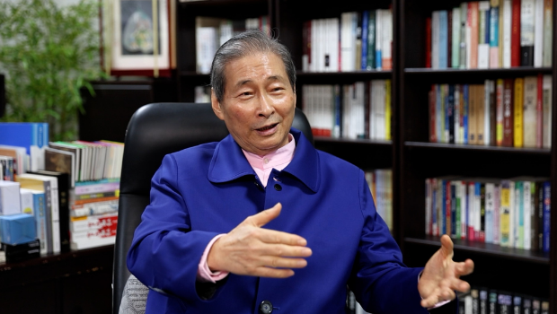 竹聯(lián)幫大佬“白狼”張安樂曝劉振南近日突然離開臺灣。