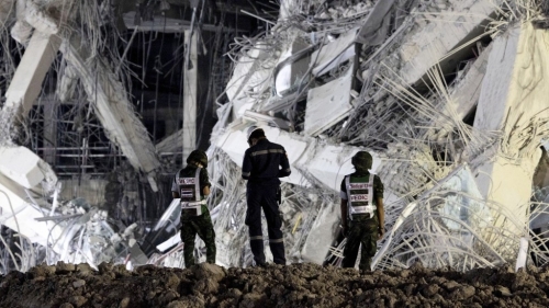 緬甸發(fā)生7.6級地震，遠至超過800公里的泰國曼谷也有興建中的高樓大廈倒塌。美聯(lián)社