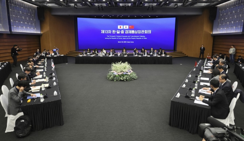 第13次中日韓經(jīng)貿(mào)部長會議3月30日在韓國首爾舉行。 美聯(lián)社