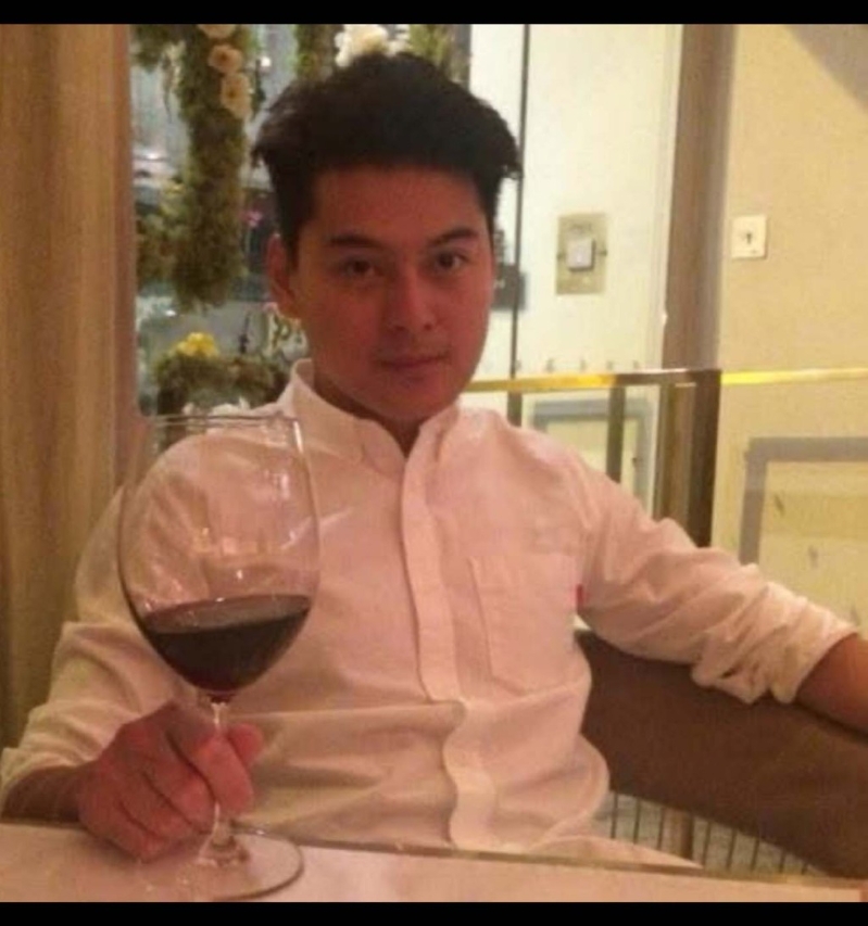 潘啟翀緋聞一大籮，有傳他曾戀李彩華（Rain）、李施嬅、李蕙敏、王秀琳、譚凱琪及2020年落選港姐賴琦媛等，因而被封“女星殺手”。