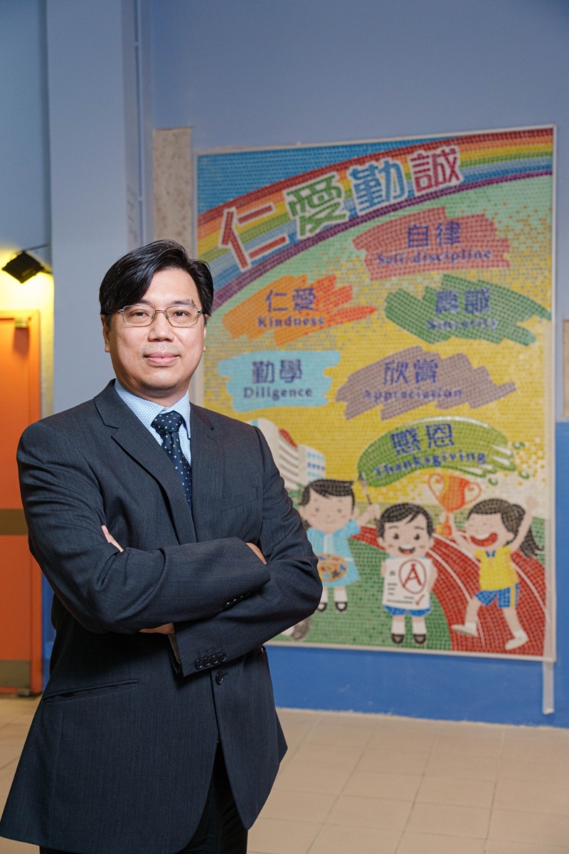 樂善堂楊仲明學(xué)校蕭子亮校長(圖片來源:受訪者提供) 樂善堂楊仲明學(xué)校蕭子亮校長(圖片來源:受訪者提供)