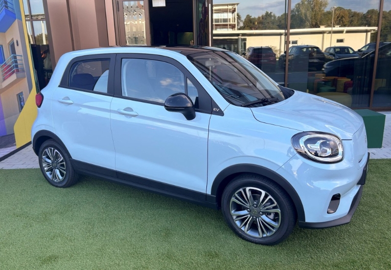 特朗普已對進(jìn)口整車課征25%關(guān)稅。路透社