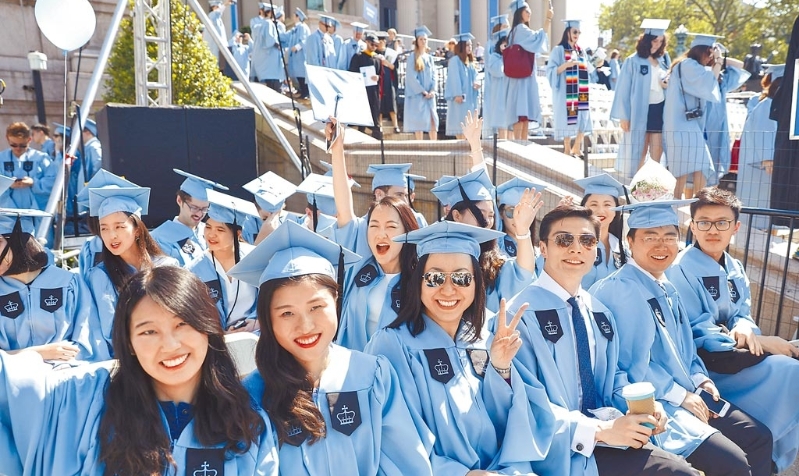美國各頂尖大學都有不少中國留學生。 中新社.jpg