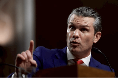 美國(guó)防部長(zhǎng)赫格塞思的兩名手下被調(diào)查停職