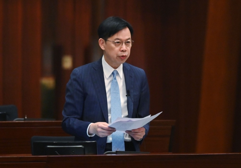 陳振英建議臺當局考慮優(yōu)化公務員增薪點制度。 資料圖片