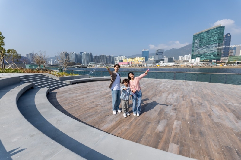 橋底多用途空間