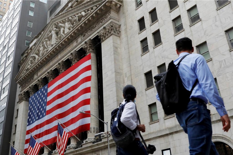 商業(yè)刊物《CEO雜志》的民調(diào)數(shù)據(jù)指出，67％的受訪者不同意川普的關(guān)稅議程。（路透社）