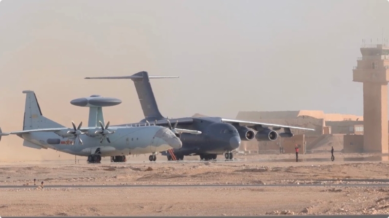 中國(guó)空警500及運(yùn)20出現(xiàn)在埃及空軍基地。 埃及國(guó)防部