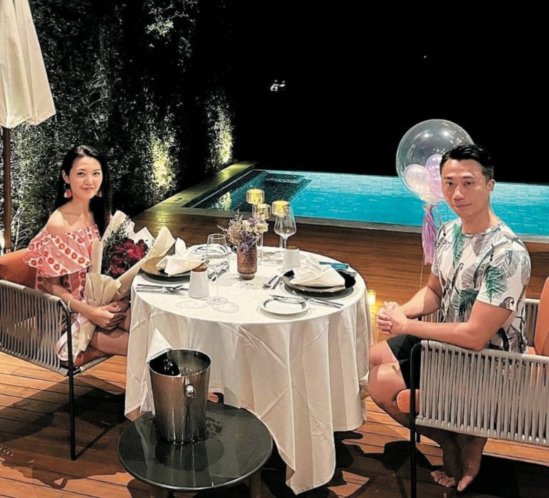 陳庭欣與10億身家護(hù)膚品牌老板楊振源感情穩(wěn)定屢傳婚訊。