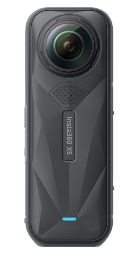 機(jī)背換上多切割面造型，全新防風(fēng)收音位設(shè)計(jì)更能大幅減少風(fēng)噪。