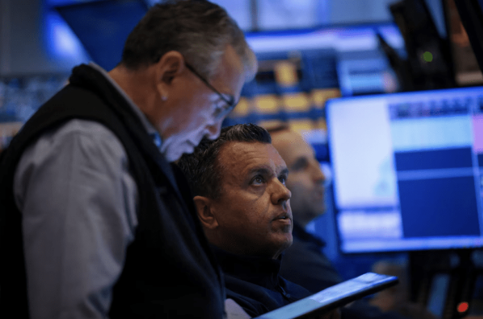 美國(guó)周一狂瀉 美國(guó)周一狂瀉