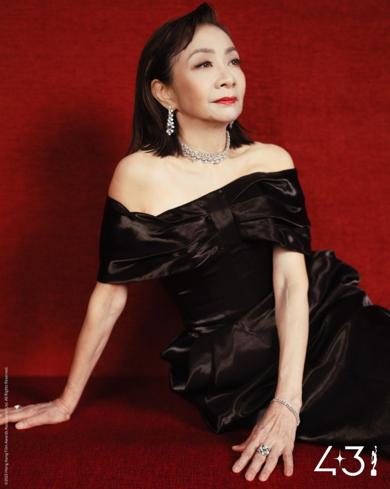 區(qū)嘉雯。