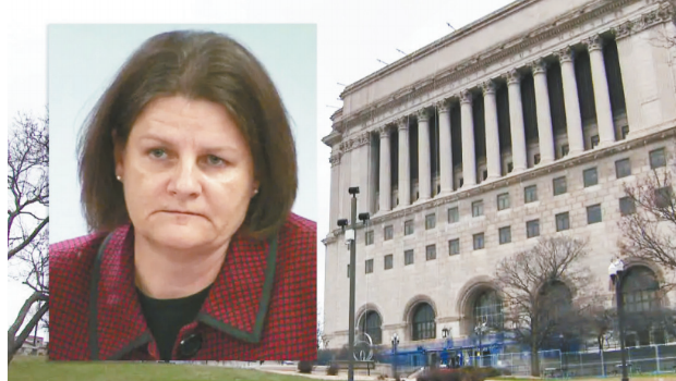 FBI與聯(lián)邦法警局人員25日拘捕密爾瓦基縣巡回法院法官杜根，落案控告她“匿藏疑犯逃避逮捕”及妨礙執(zhí)法罪名。