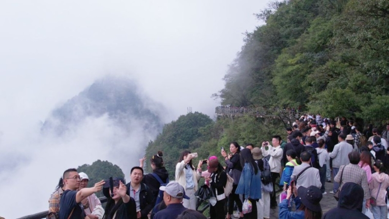 五一假期預(yù)料有大量韓國人到中國旅游。圖為韓國人喜愛到的張家界。張家界政府網(wǎng)
