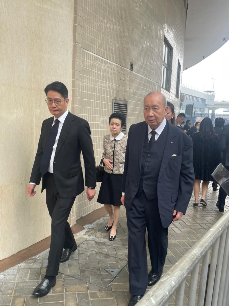 東亞銀行執(zhí)行主席李國(guó)寶。