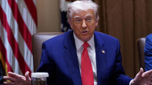 特朗普認(rèn)為對(duì)他國(guó)課征的關(guān)稅，可以讓美國(guó)國(guó)民少繳納所得稅。