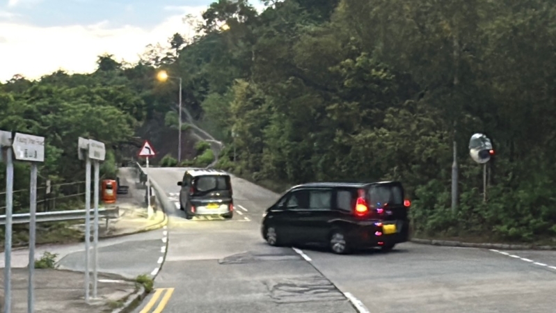 范國威相信由私家車接走離開石壁監(jiān)獄。