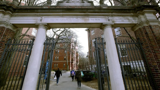 哈佛大學(xué) 哈佛大學(xué)