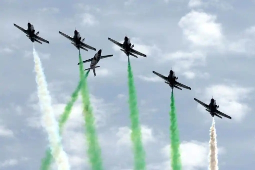 2020年2月，巴基斯坦空軍在卡拉奇舉辦飛行表演