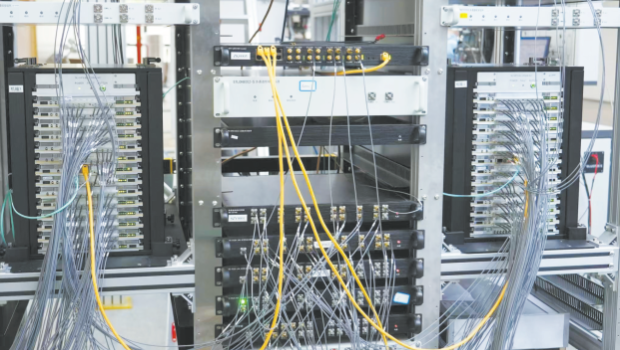 中國第四代自主量子計算測控系統(tǒng)“本源天機4.0”