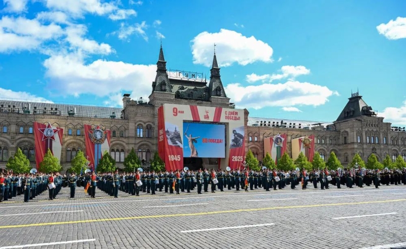 恢宏的紅場一片莊嚴的盛典氣氛。