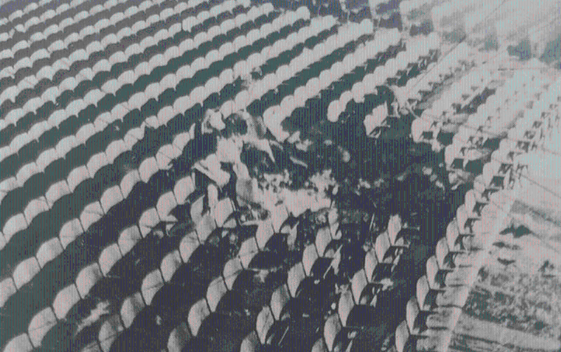 爆炸中心現(xiàn)場(chǎng)。