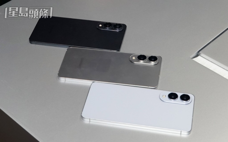 Galaxy S25 Edge備有黑、銀及藍3種鈦金屬色。