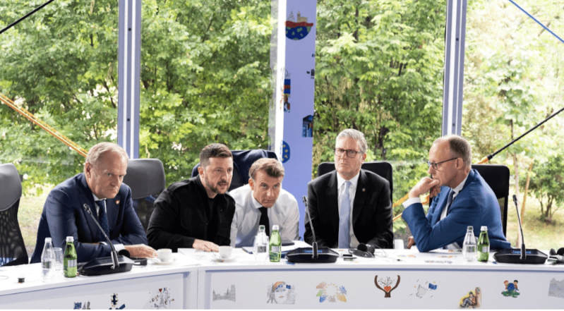 會(huì)談結(jié)束后，澤連斯基與法國(guó)總統(tǒng)馬克龍、德國(guó)總理梅爾茨、英國(guó)首相斯塔默和波蘭總理圖斯克等，與美國(guó)總統(tǒng)特朗普舉行了電話會(huì)議。