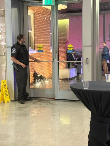 消息指，有2名以色列駐美使館職員喪生。X@houmanhemmati