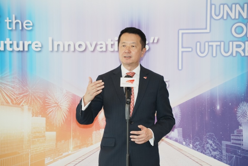 城大校董會(huì)主席魏名成指出，城大致力改善校園環(huán)境設(shè)施和數(shù)碼科技。