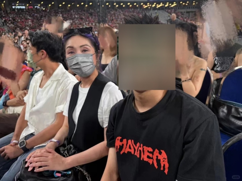 楊千嬅疑被強行合照。