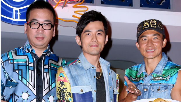 王世均、周杰倫、劉畊宏2013年為“天臺食堂”餐廳出席開幕記者會。