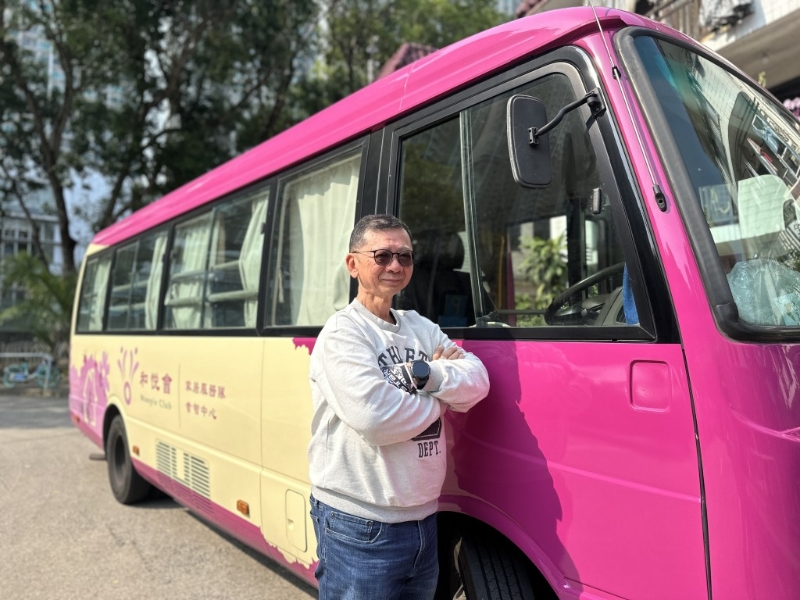 阿德認(rèn)為長(zhǎng)者有能力，仍可以重投職場(chǎng)服務(wù)社會(huì)。