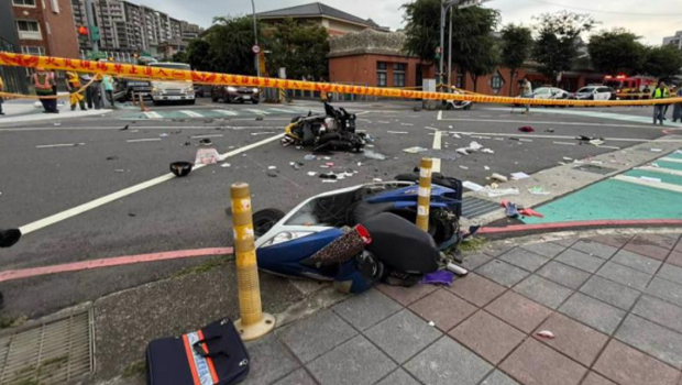 三峽北大小學(xué)附近，5月19日下午發(fā)生嚴(yán)重車(chē)禍。