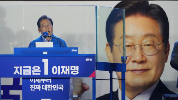 韓國(guó)總統(tǒng)選戰(zhàn)，候選人李在明呼聲最高。