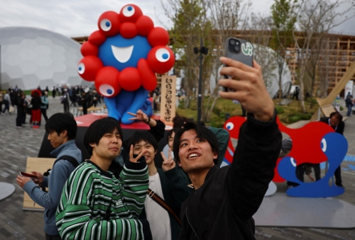 大阪世博主辦單位擬要求閉園時(shí)間從現(xiàn)在的晚上10時(shí)延后到11時(shí)。