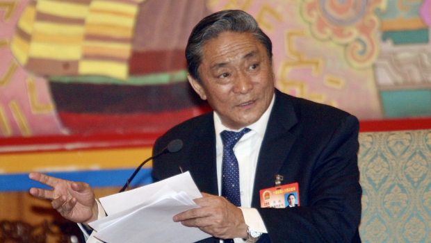 熱地在人大討論會上談西藏教育。