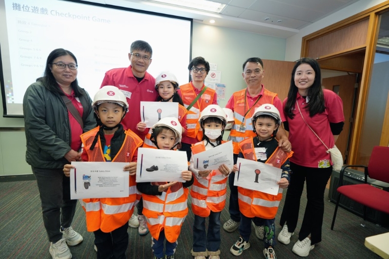 服務(wù)對象涵蓋弱勢兒童、 多元族裔及基層家庭。