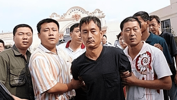 沈陽(yáng)版“賊王”張顯光，制造了震驚全國(guó)的“1·18”案。