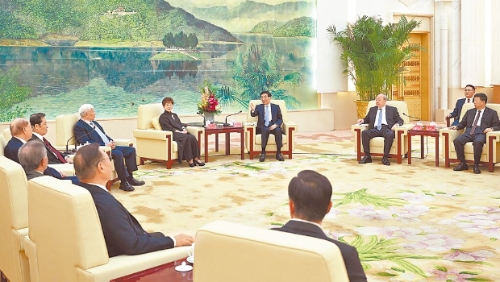 王滬寧會見臺方代表 王滬寧會見臺方代表