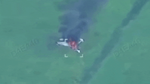 烏軍稱“擊落一架俄蘇-35戰(zhàn)斗機(jī)”，墜機(jī)現(xiàn)場曝光