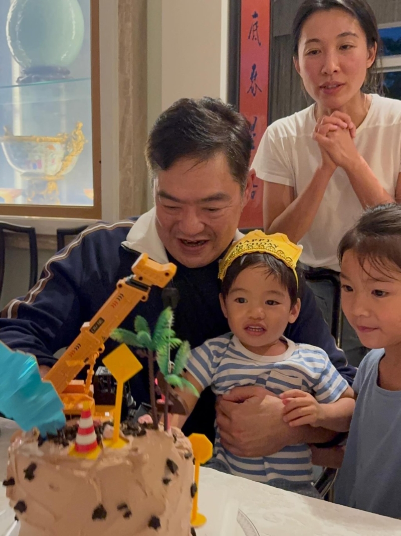 李美慧為兒子舉行2歲生日，令豪宅內(nèi)貌進一步曝光。3