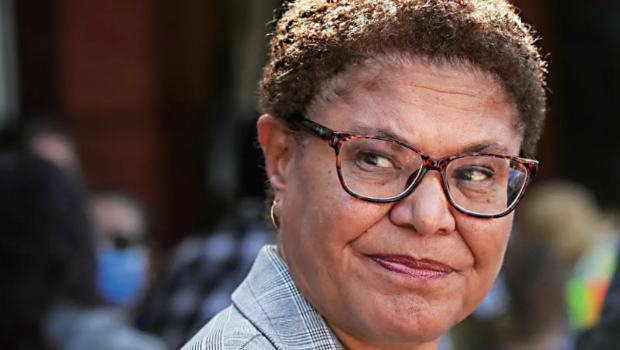 洛杉磯市長(zhǎng)貝斯稱無(wú)需特朗普派國(guó)民兵