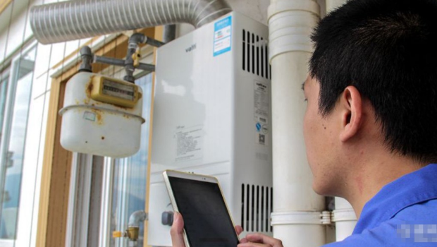 四川有燃?xì)馄髽I(yè)聘用三名高學(xué)歷的抄表員，引起網(wǎng)上熱議。