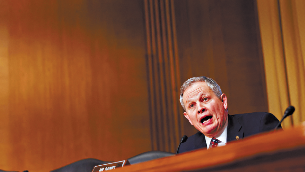 參議員戴恩斯認為維護法治與支持ICE始終是優(yōu)先事項，而在洛杉磯事件的亂象后，更反映ICE若缺乏支持將造成嚴重后果。